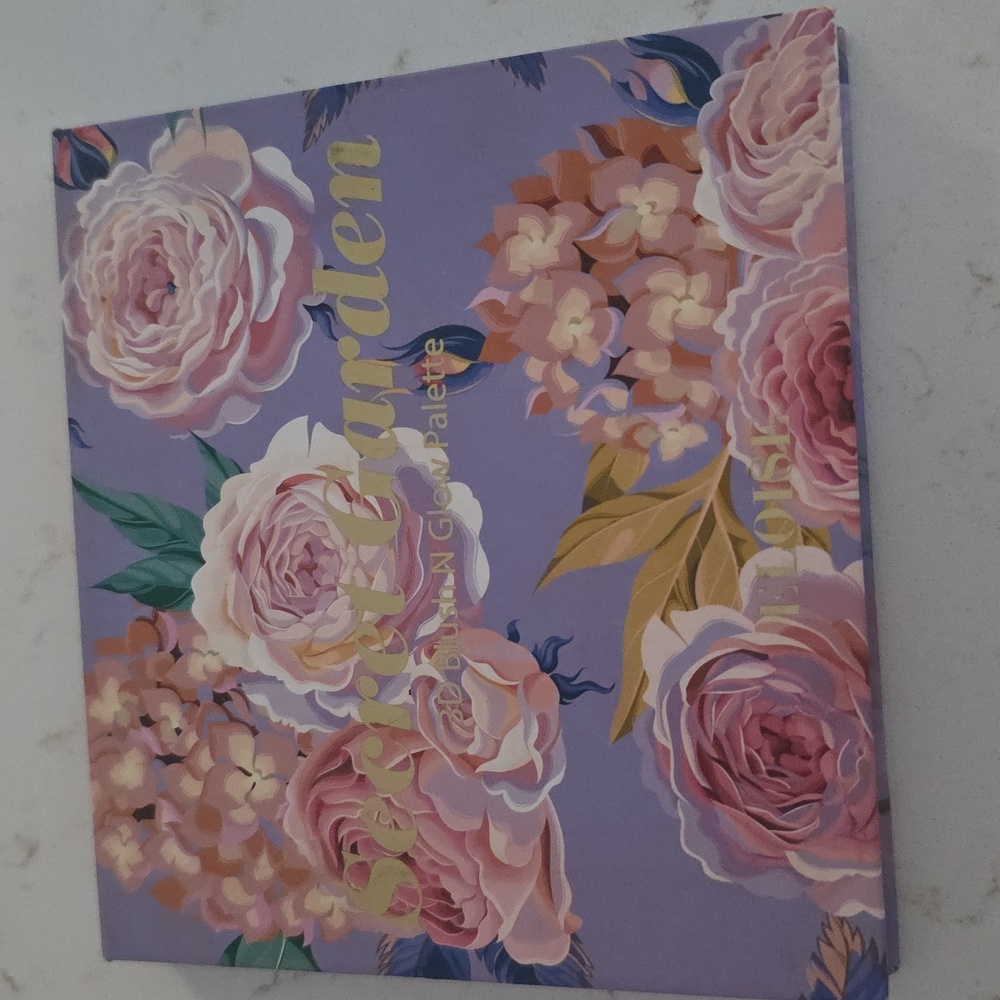 Eloise Secret Garden Eyeshadow Palette